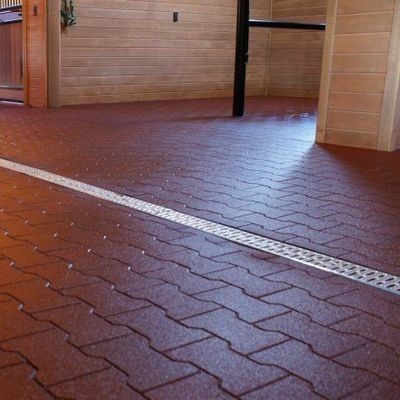 Buon prezzo Materiale di gomma di gomma di collegamento dei granelli delle stuoie SBR del pavimento di forma dell'osso di cane online