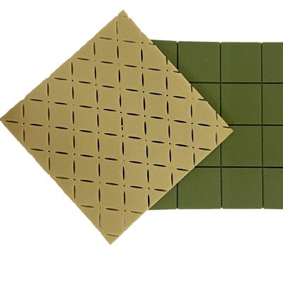 Buon prezzo Verde / Blu / Piastrelle per pavimenti ad assorbimento di urti personalizzate Alta resistenza allo scivolamento online