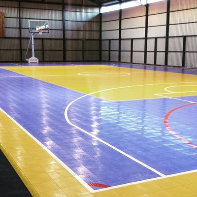 Buon prezzo 15 mm di spessore Piastrelle di PP lisce Pavimento Soluzione di pavimenti sportivi duraturi online