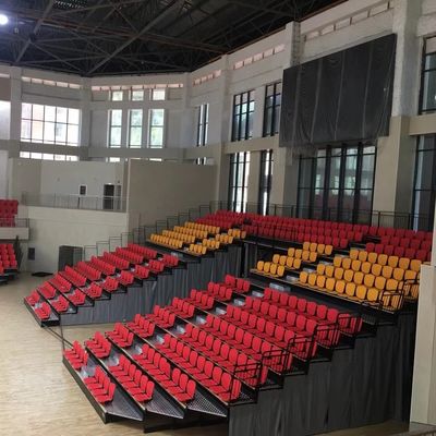 Buon prezzo Bleacher ritrattabile materiale comodo dei pp che mette per la palestra dell'interno della tribuna online