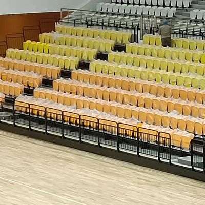Buon prezzo 100 Seats Retractable Bleacher Seating Wall Attached For Concert Hall Theatre online