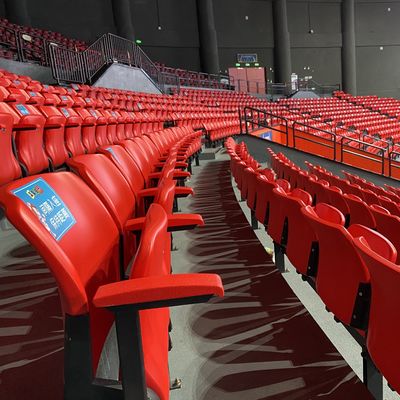 Buon prezzo Lo stadio di plastica fisso di sport mette il tipo a sedere verticale antinvecchiamento dell'installazione online