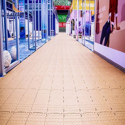 Buon prezzo Semplice, facile da installare, rivestimento portatile di pavimenti in polietilene ad alta densità online